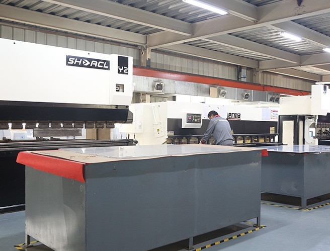 CNC bending machine